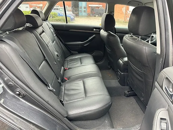 Toyota Avensis 2006 photo 5