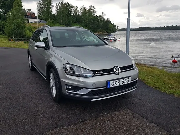 Volkswagen Golf Alltrack 2017 photo 2