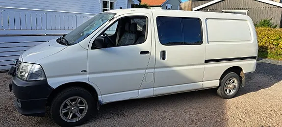 Toyota Hiace 2009 photo 4