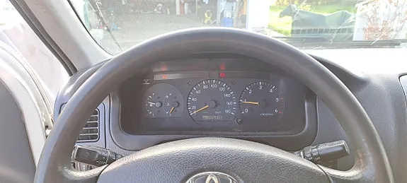 Toyota Hiace 2009 photo 5