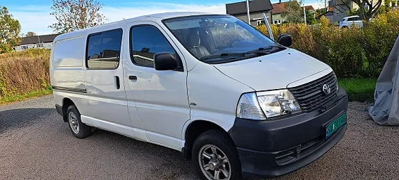Toyota Hiace 2009 photo 2