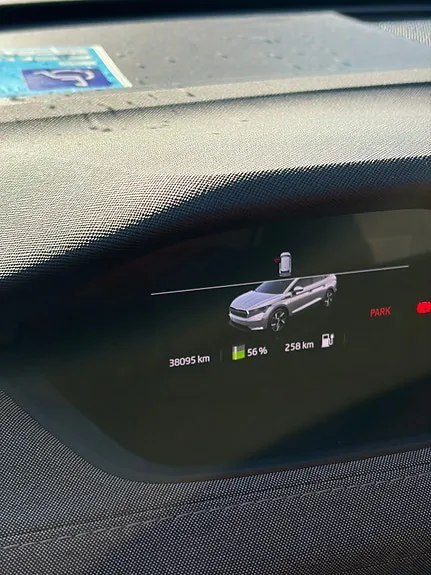 Skoda Enyaq 2022 photo 2