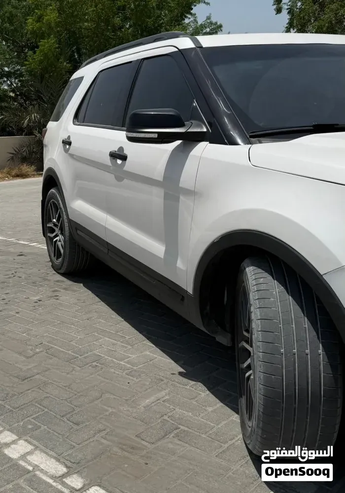 Ford Explorer 2017 photo 3