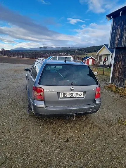 Volkswagen Passat 2002 photo 2