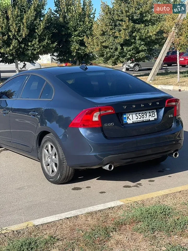Volvo S60 2011 photo 5
