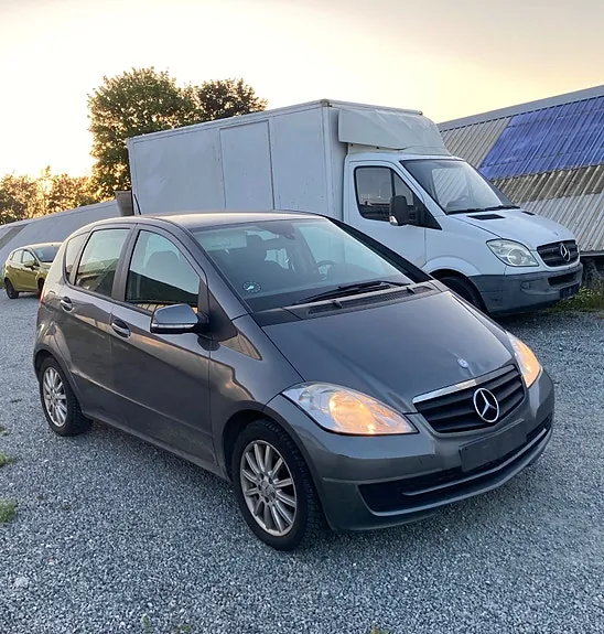 Mercedes-Benz A180 2010 photo 3