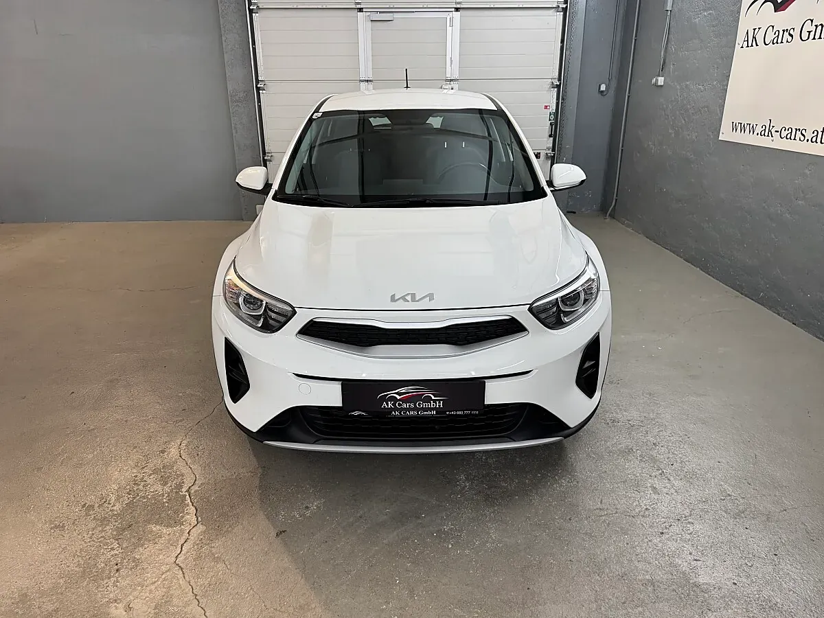 Kia Stonic 2023 photo 3