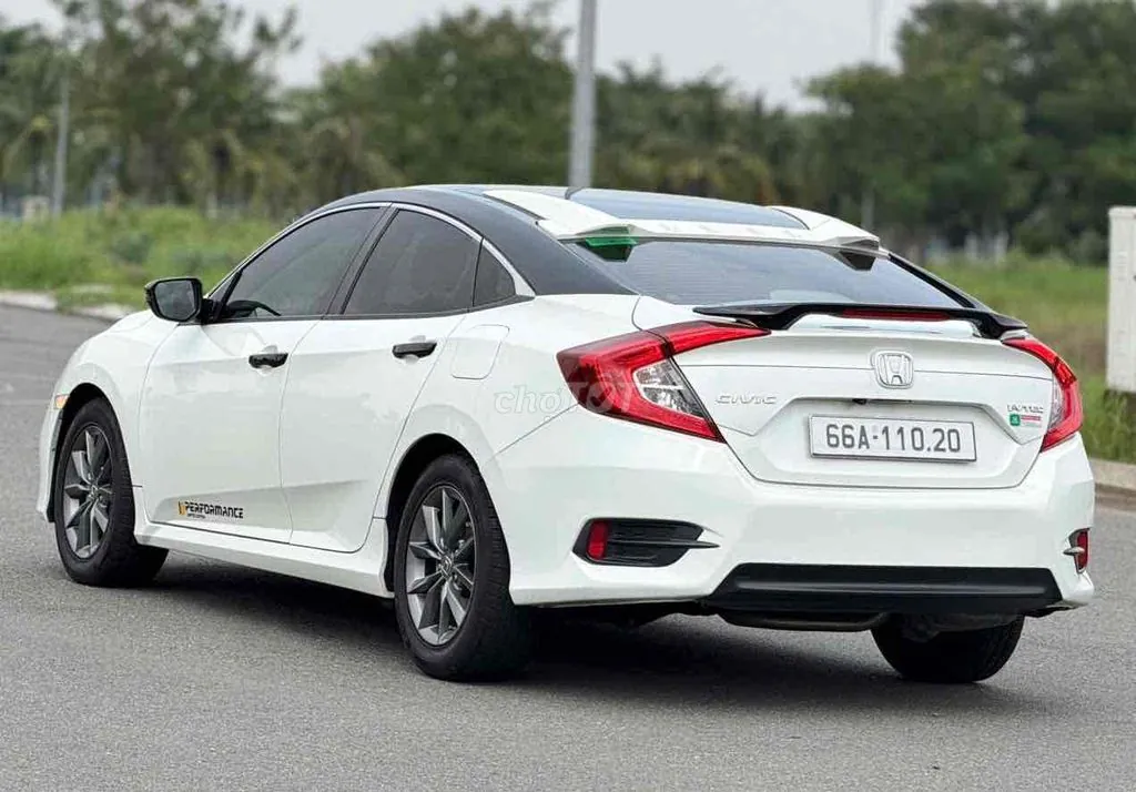 Honda Civic 2019 photo 3