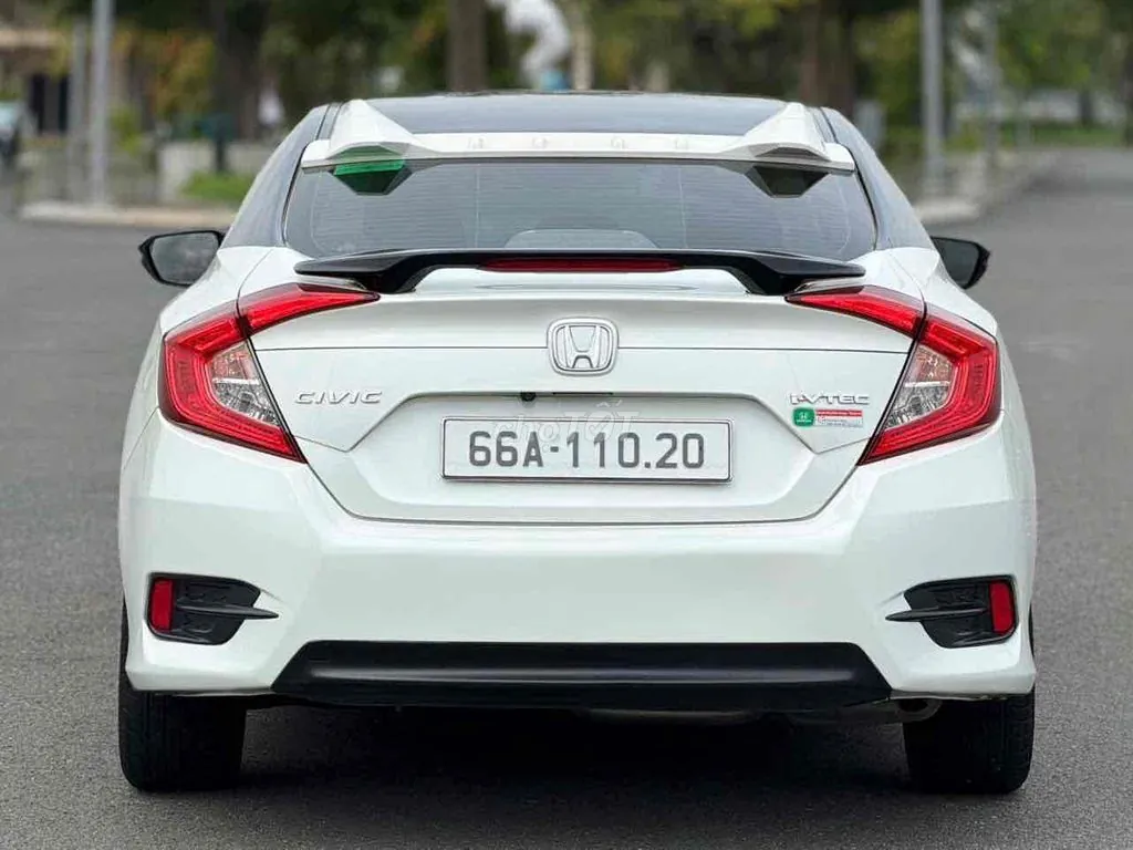 Honda Civic 2019 photo 2