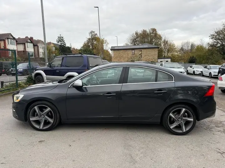Volvo S60 2014 photo 2
