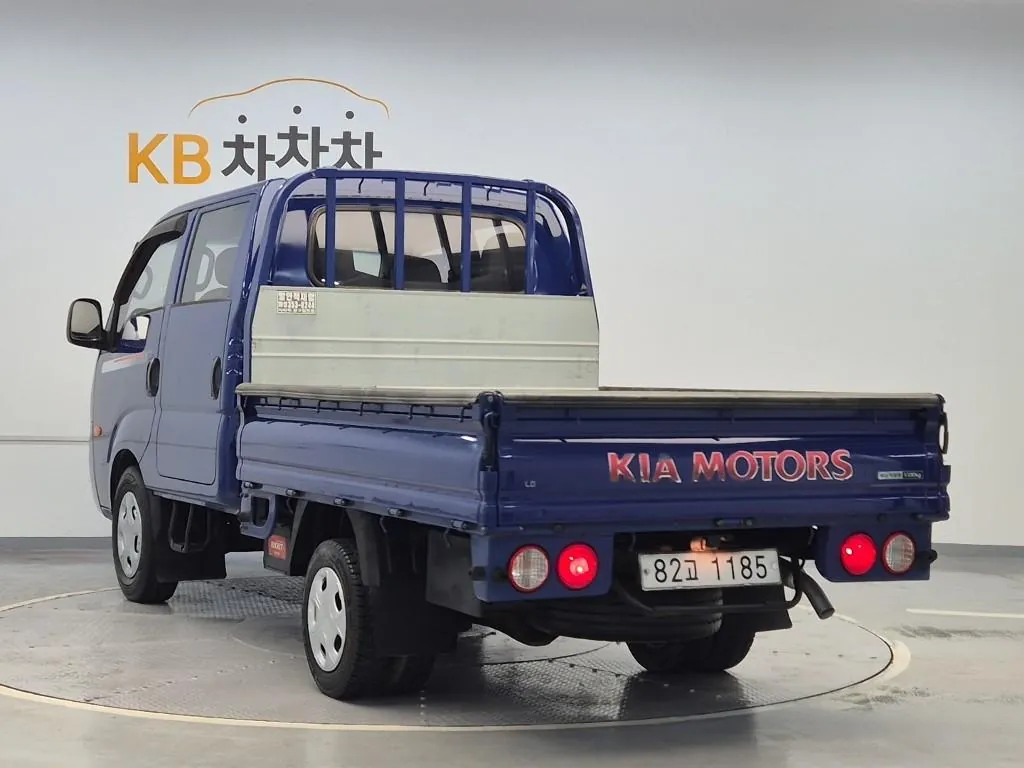 Kia Bongo 2012 photo 2