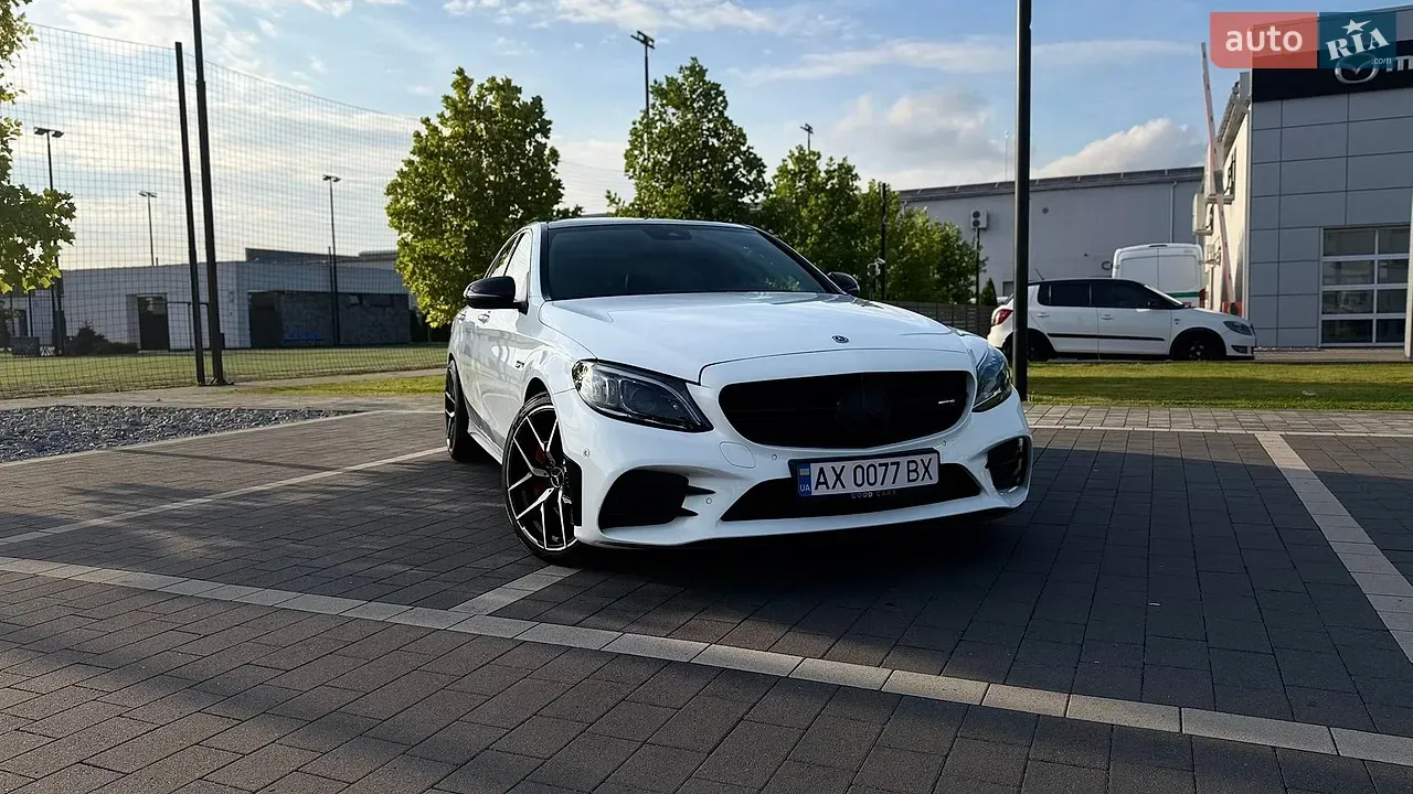Mercedes-Benz C-Class 2019 photo 4