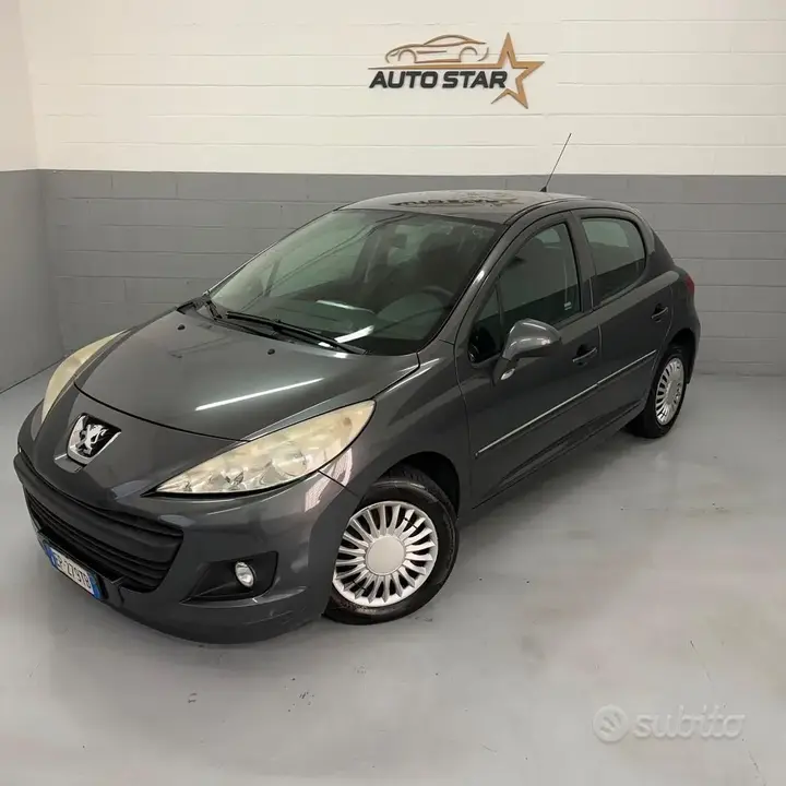 Peugeot 207 2013 photo 2