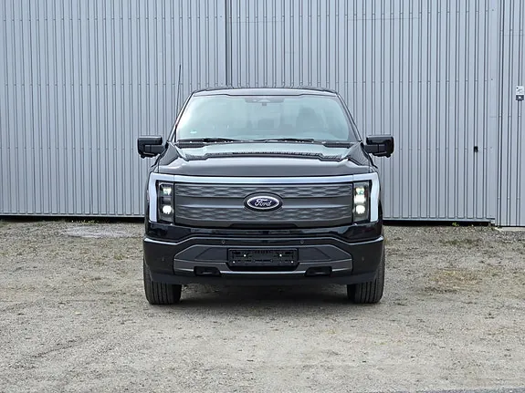Ford F-150 2023 photo 2