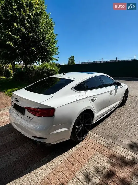 Audi A5 2017 photo 4