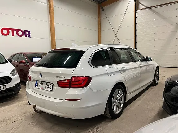 BMW 528 2012 photo 2