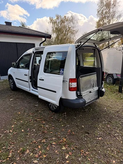 Volkswagen Caddy 2009 photo 3