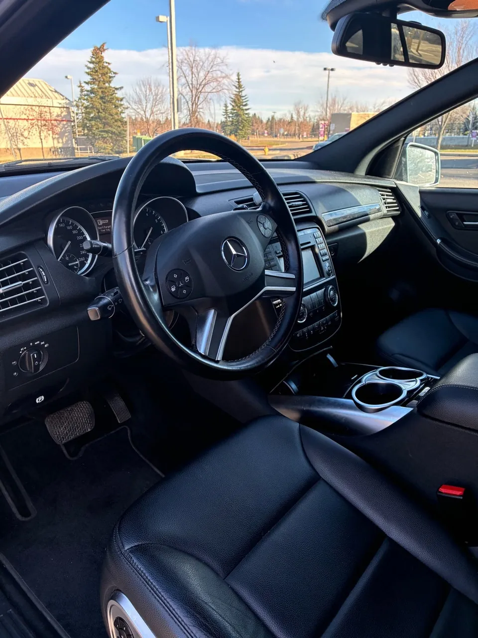 Mercedes-Benz R350 2012 photo 4