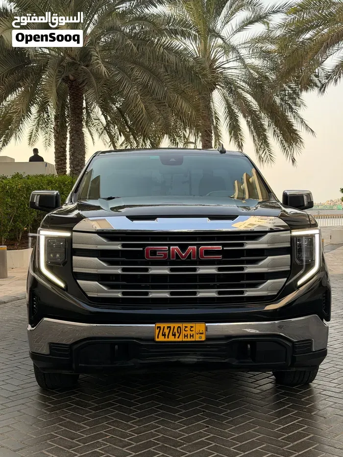 GMC Sierra 2023 photo 2