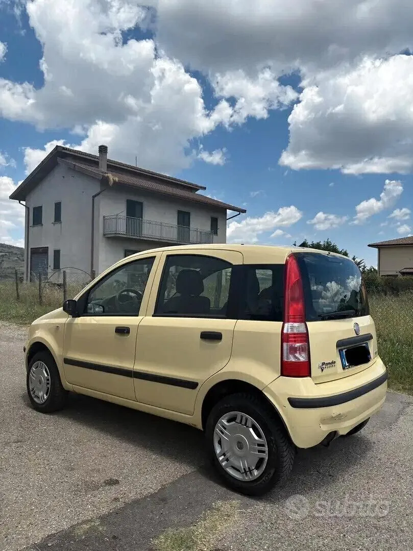 Fiat Panda 2010 photo 2