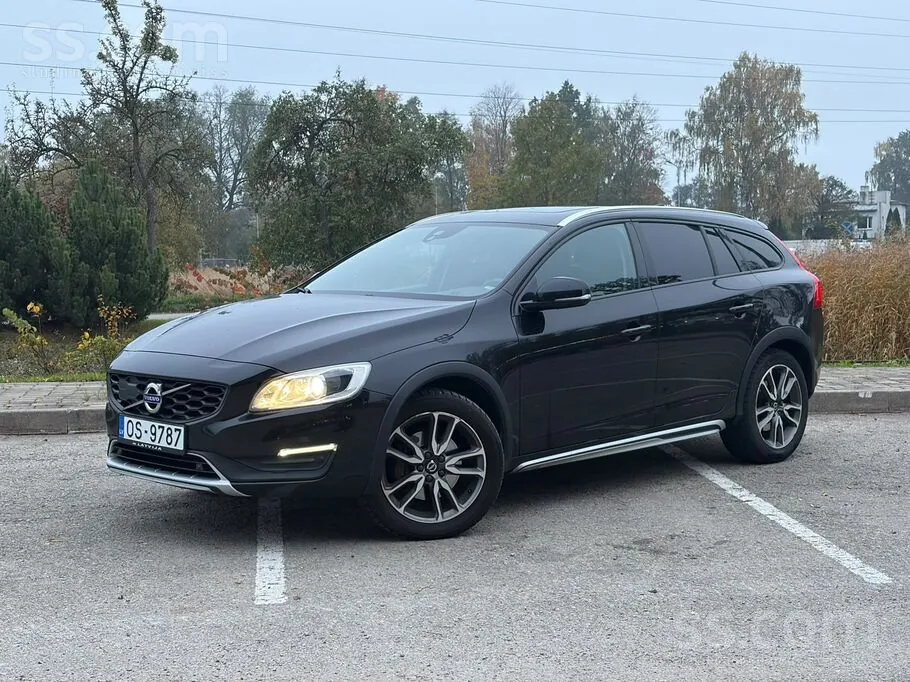 Volvo V60 Cross Country 2016 photo 2