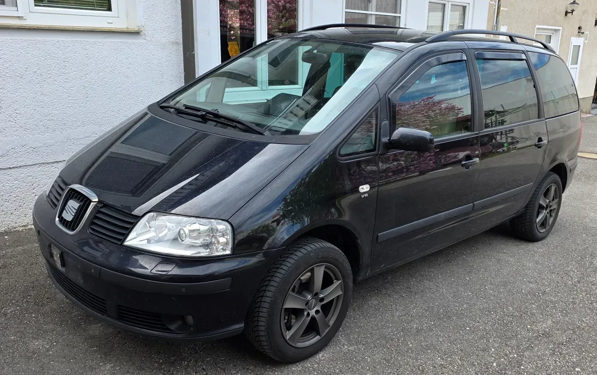 Seat Alhambra 2007 photo 2