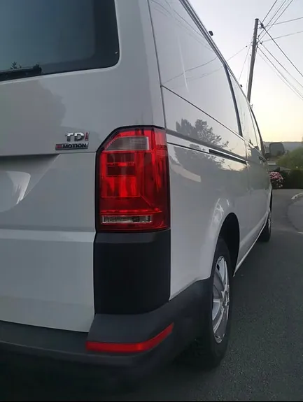 Volkswagen Transporter 2017 photo 4