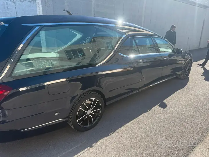 Mercedes-Benz E-Class 2015 photo 2