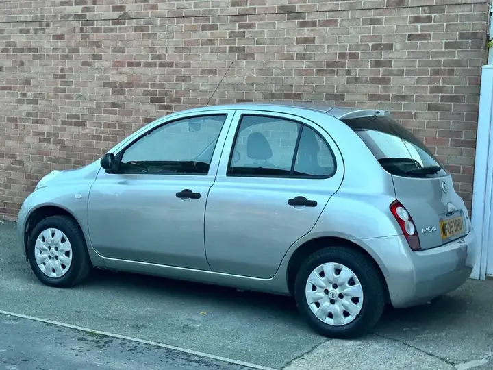 Nissan Micra 2005 photo 4