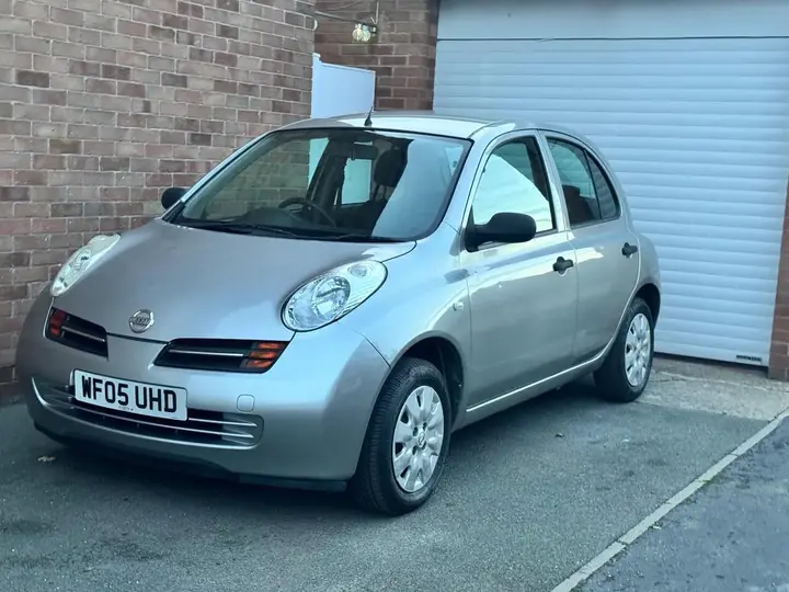 Nissan Micra 2005 photo 2