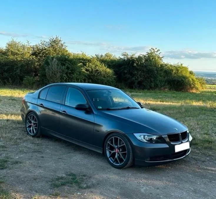 BMW 320I