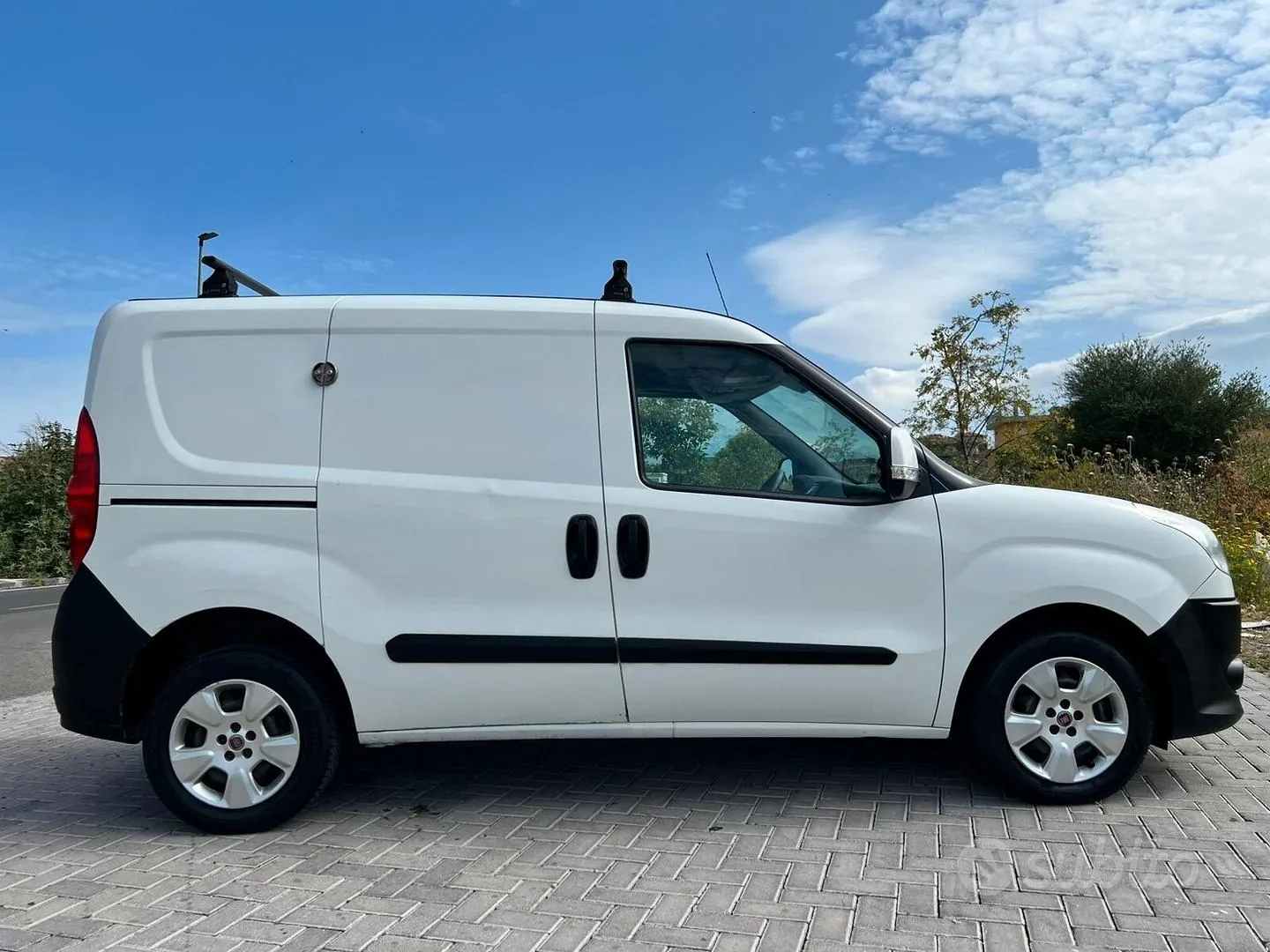 Fiat Doblo 2014 photo 2