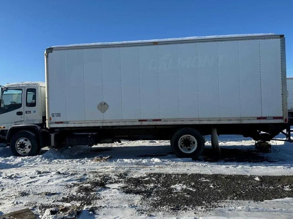 GMC 5-Ton Truck 2001 photo 3