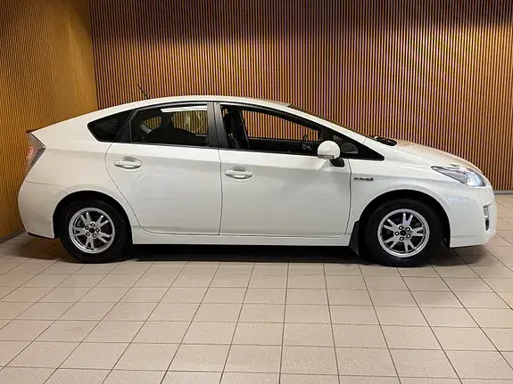 Toyota Prius 2010 photo 3