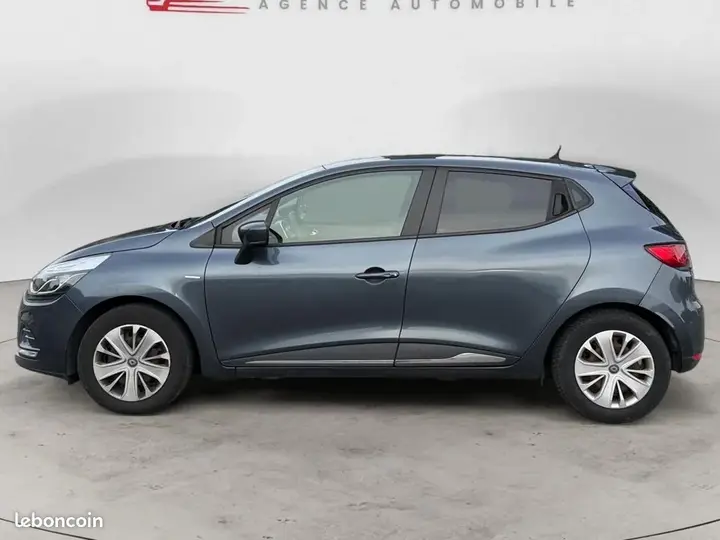 Renault Clio 2017 photo 2