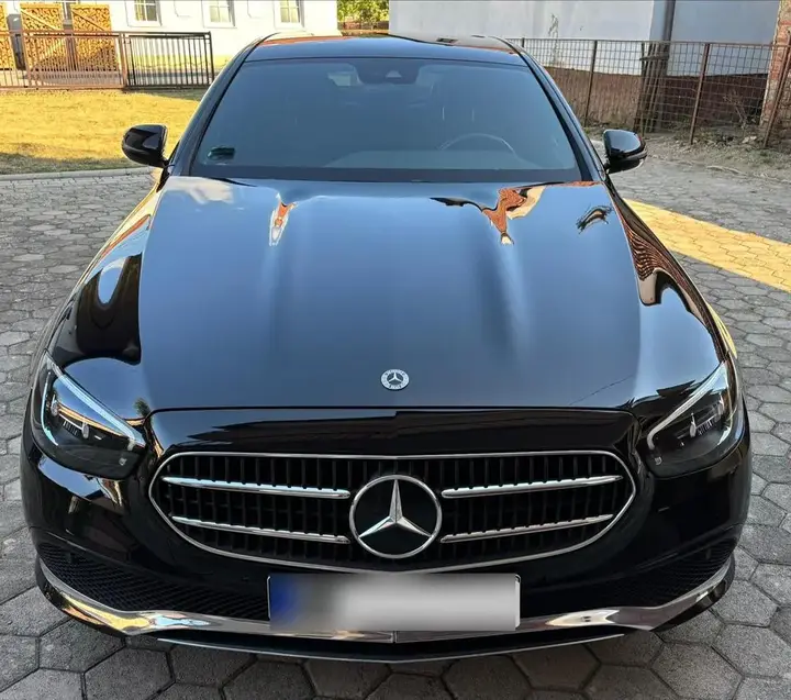 Mercedes-Benz E 200