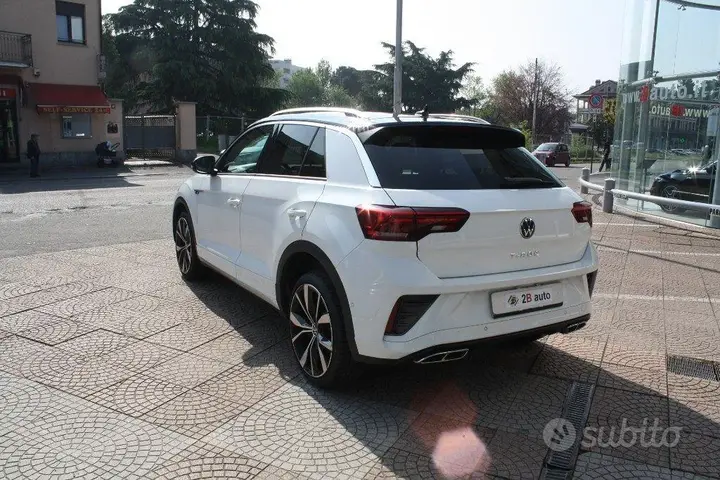 Volkswagen T-Roc 2023 photo 3