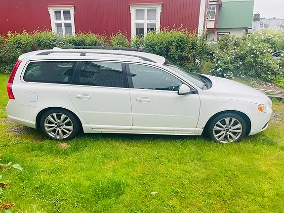 Volvo V70 2013 photo 3