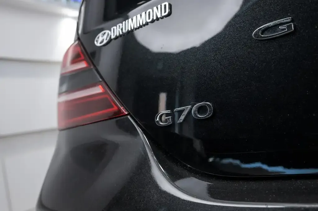 Genesis G70 2024 photo 2