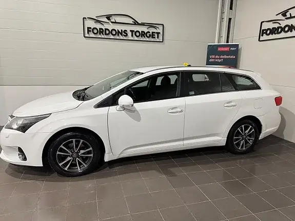 Toyota Avensis 2012 photo 3