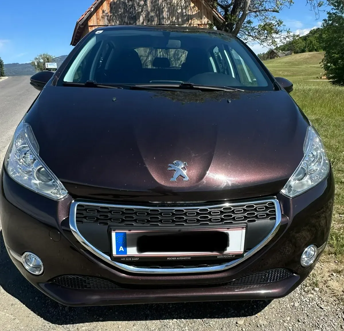 Peugeot 208 2013 photo 3