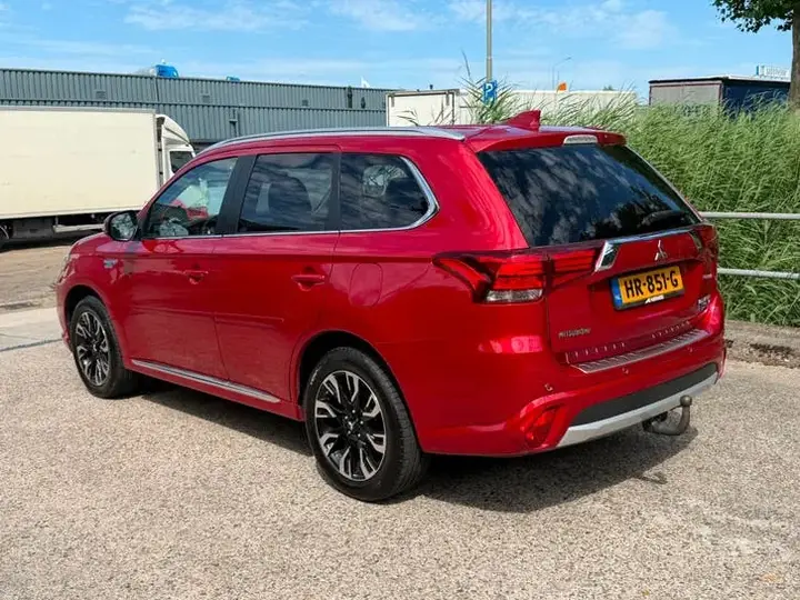 Mitsubishi Outlander 2015 photo 3