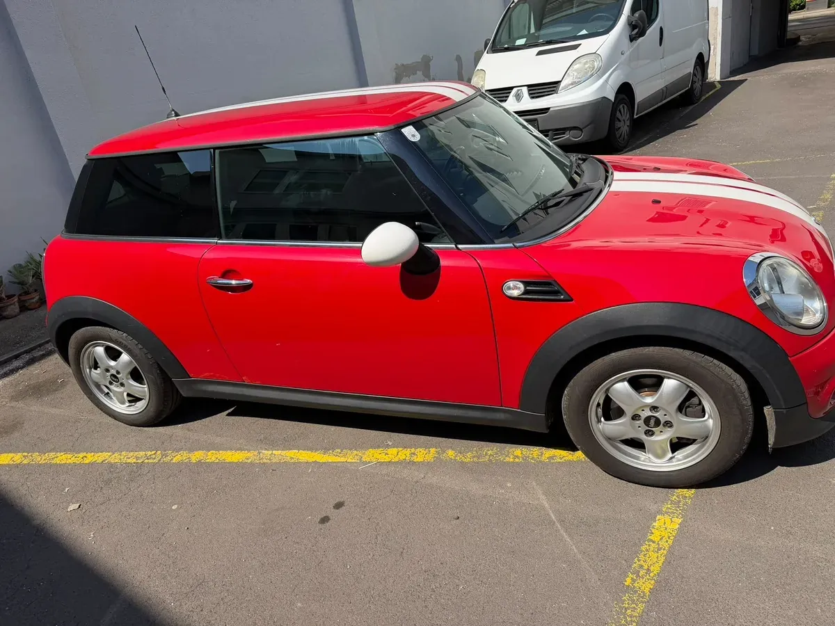 Mini One 2011 photo 2
