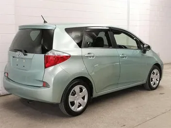 Toyota Ractis 2014 photo 3