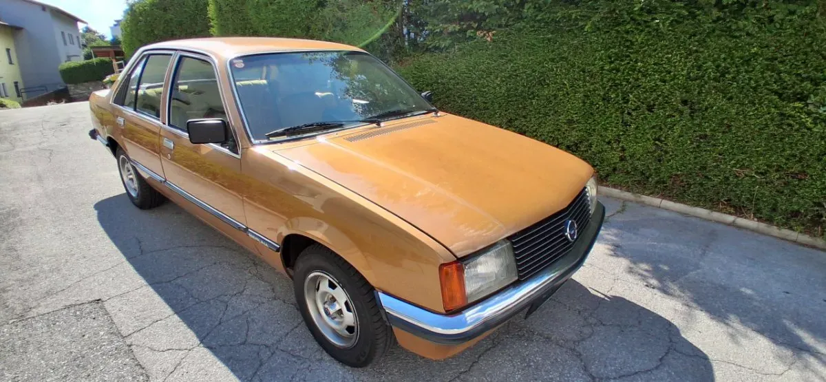 Opel Rekord 1979 photo 2