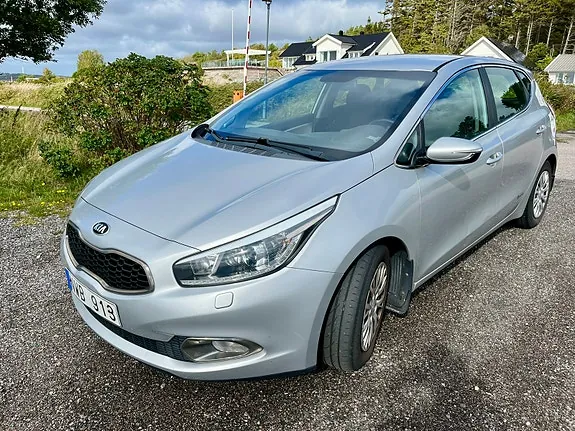 Kia Ceed 2013 photo 2