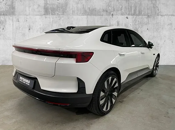 Polestar 4 2025 photo 4