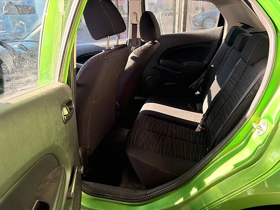 Mazda 2 2008 photo 4
