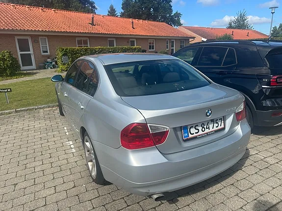 BMW 320I 2007 photo 2