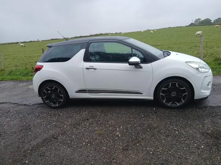 Citroen Ds3 2012 photo 3